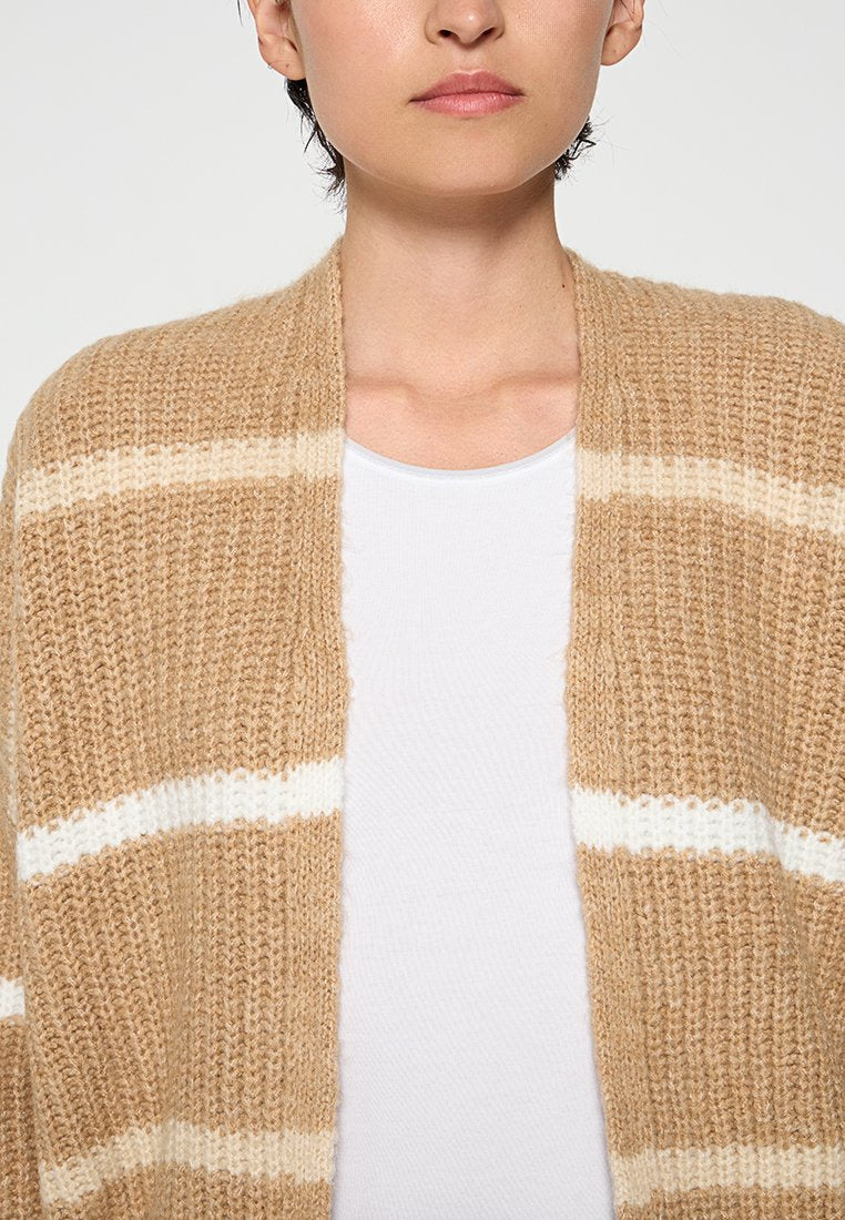 s.Oliver Strickjacke Media 3
