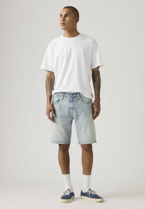 Levi's® 405® STANDARD SHORTS - Denim shorts - glow light indigo