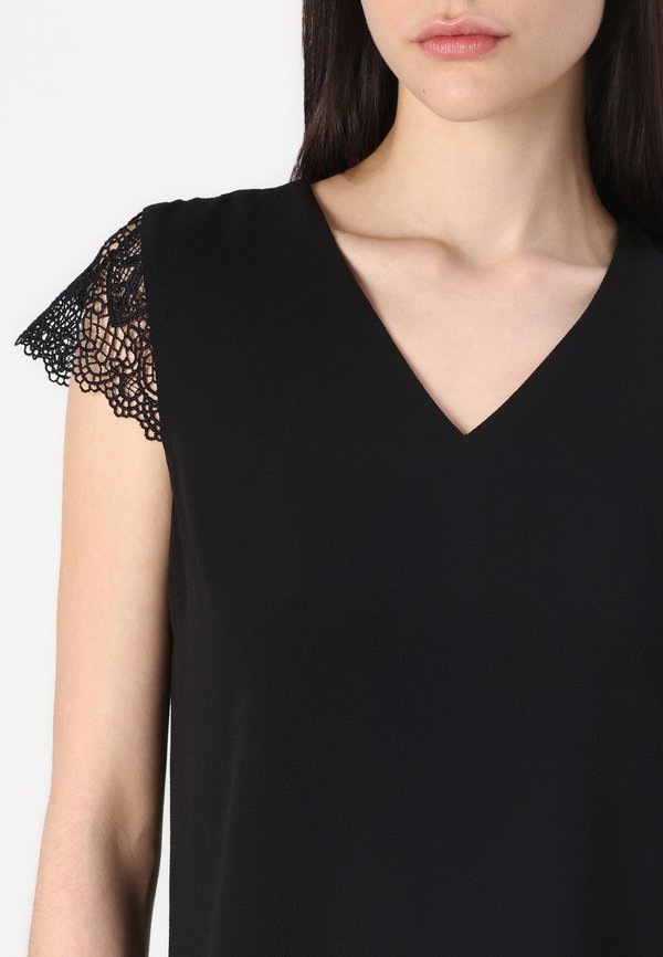 ONLY ONLELVA V NECK