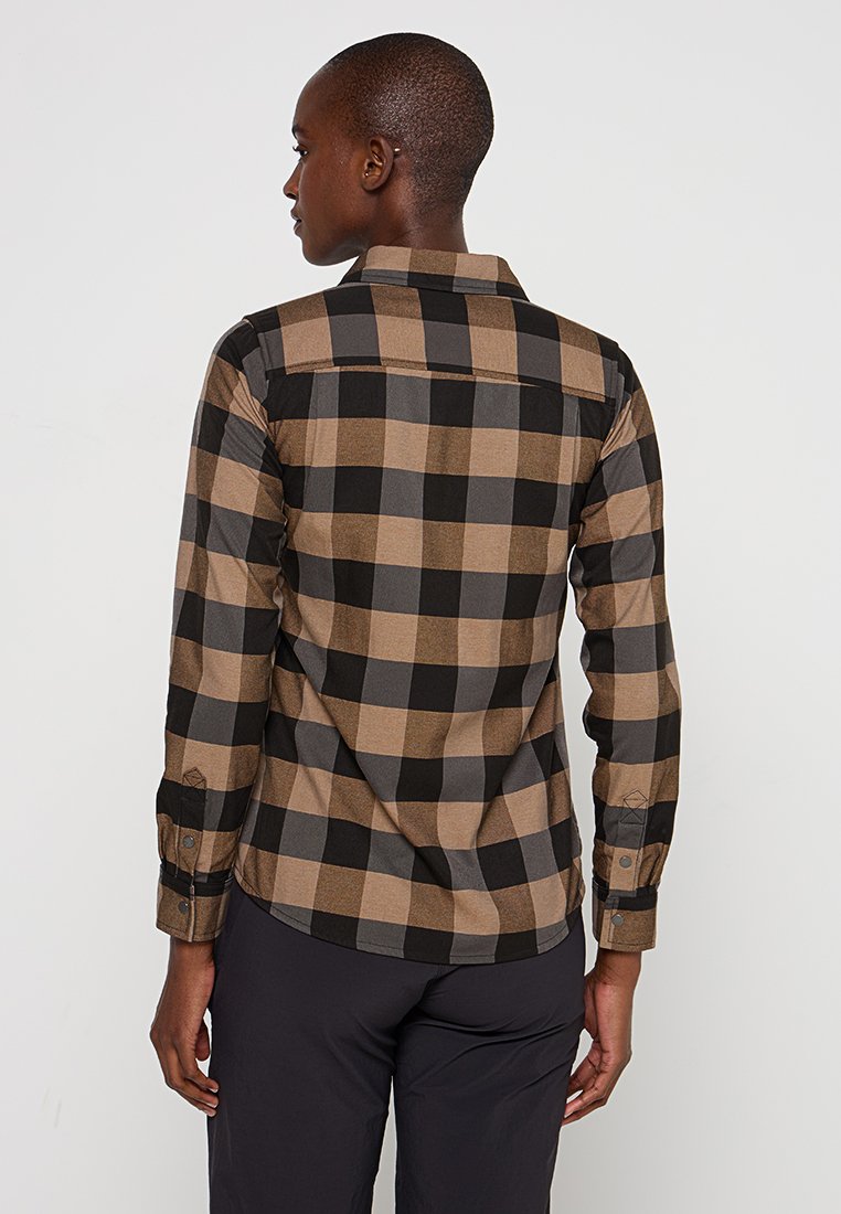 REGULAR FIT Media 2