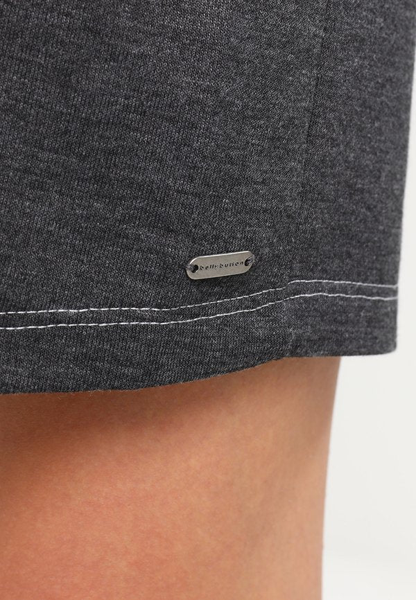 bellybutton