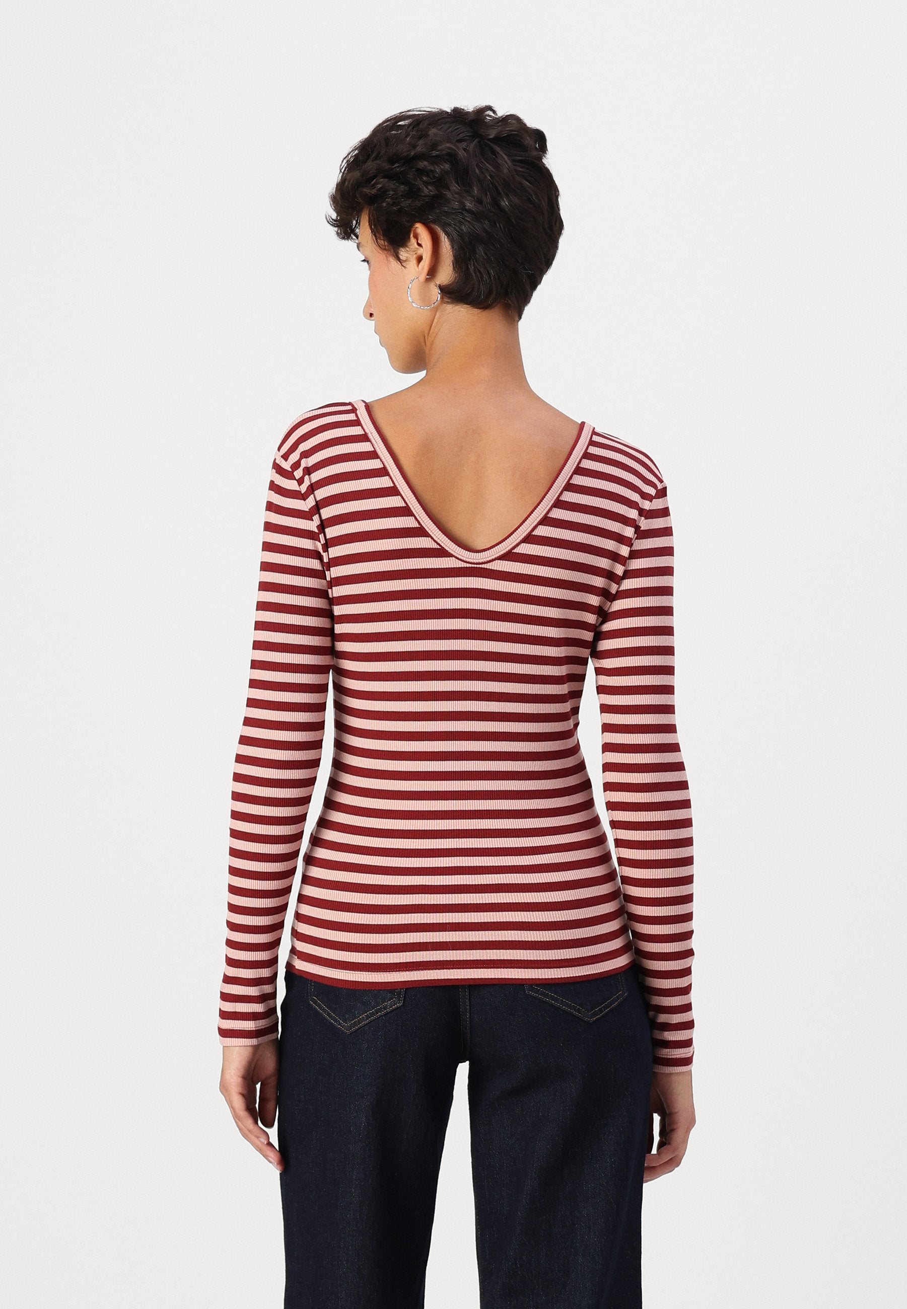 ONLY ONLTRISTA V NECK BOX