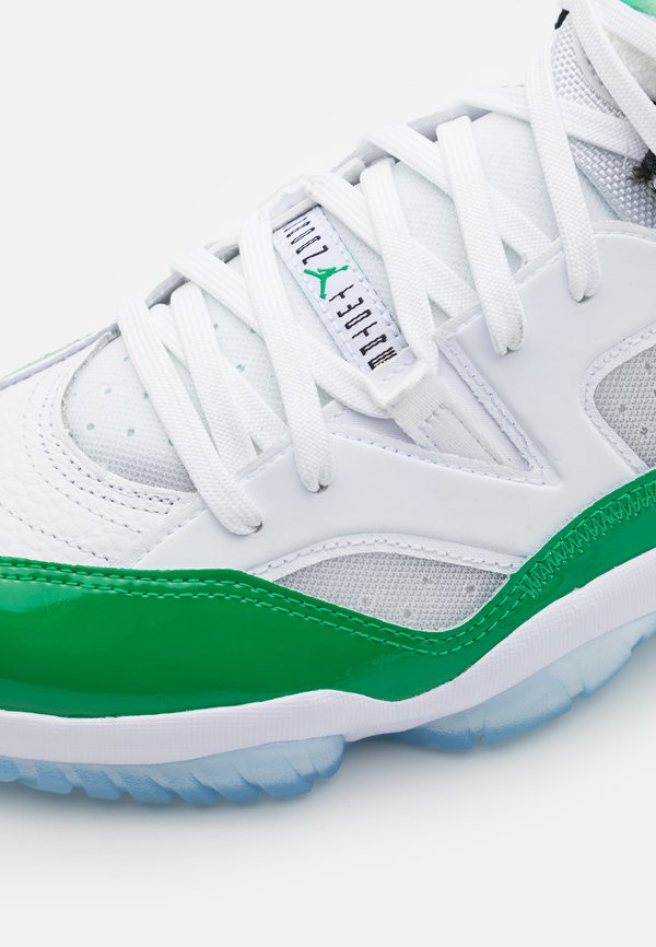 Jordan JUMPMAN TWO TREY