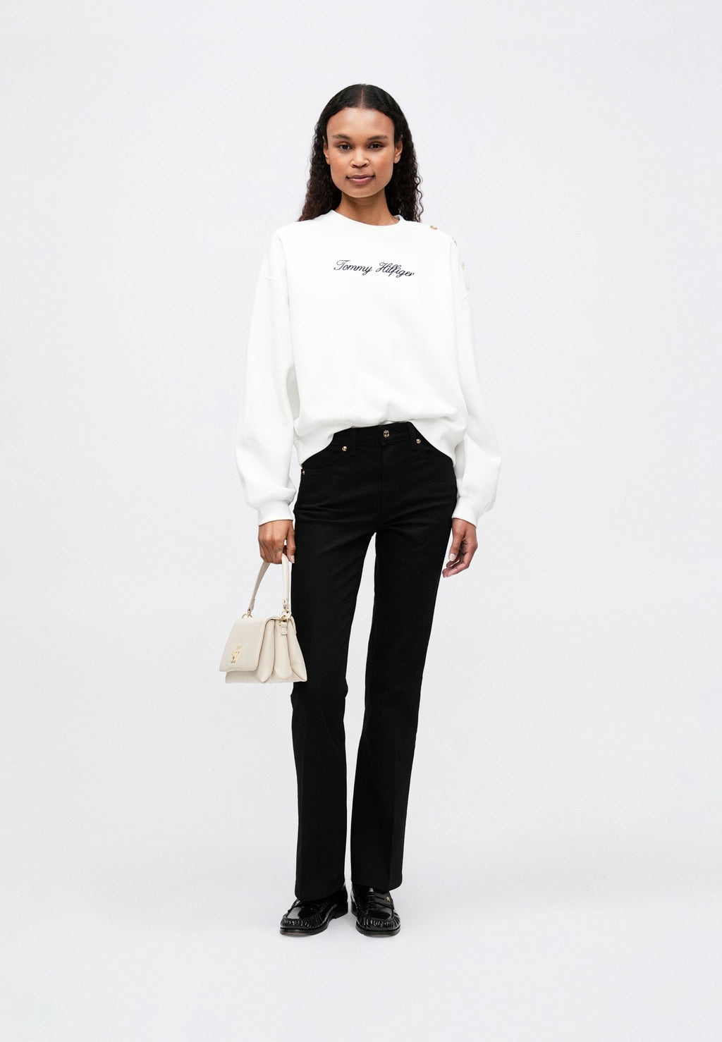 MID RISE BOOTCUT BLACK JEANS Media 2