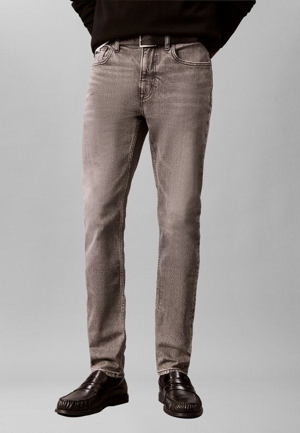 Calvin Klein Jeans Jeans Tapered Fit - basalt