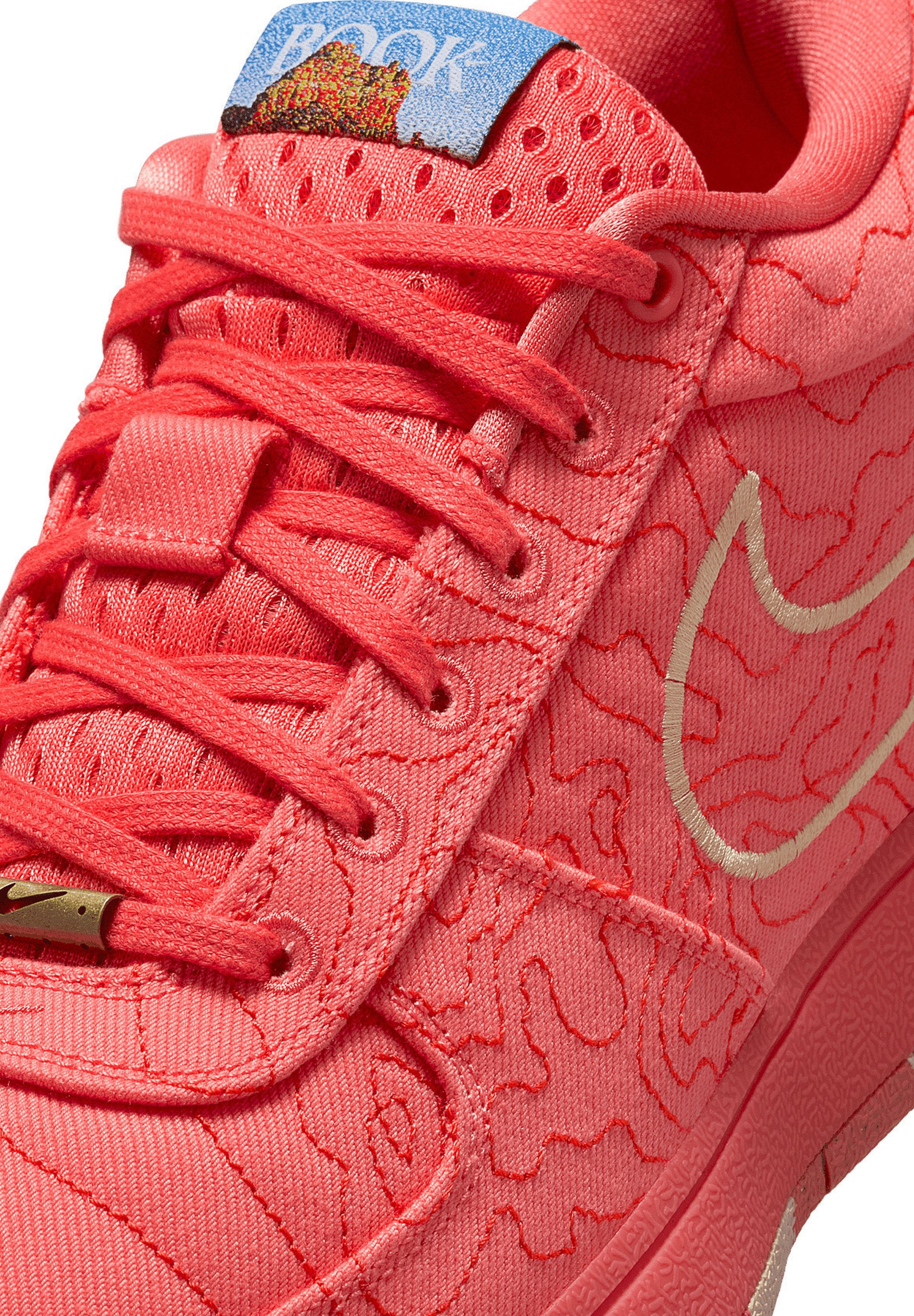Nike Performance