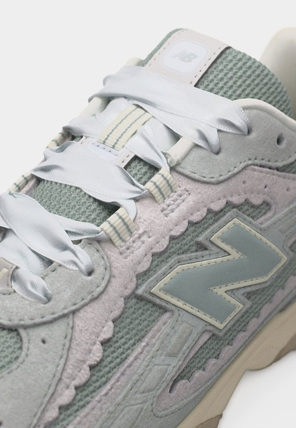 New Balance UNISEX