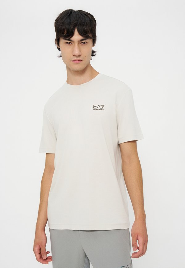 EA7 Emporio Armani
