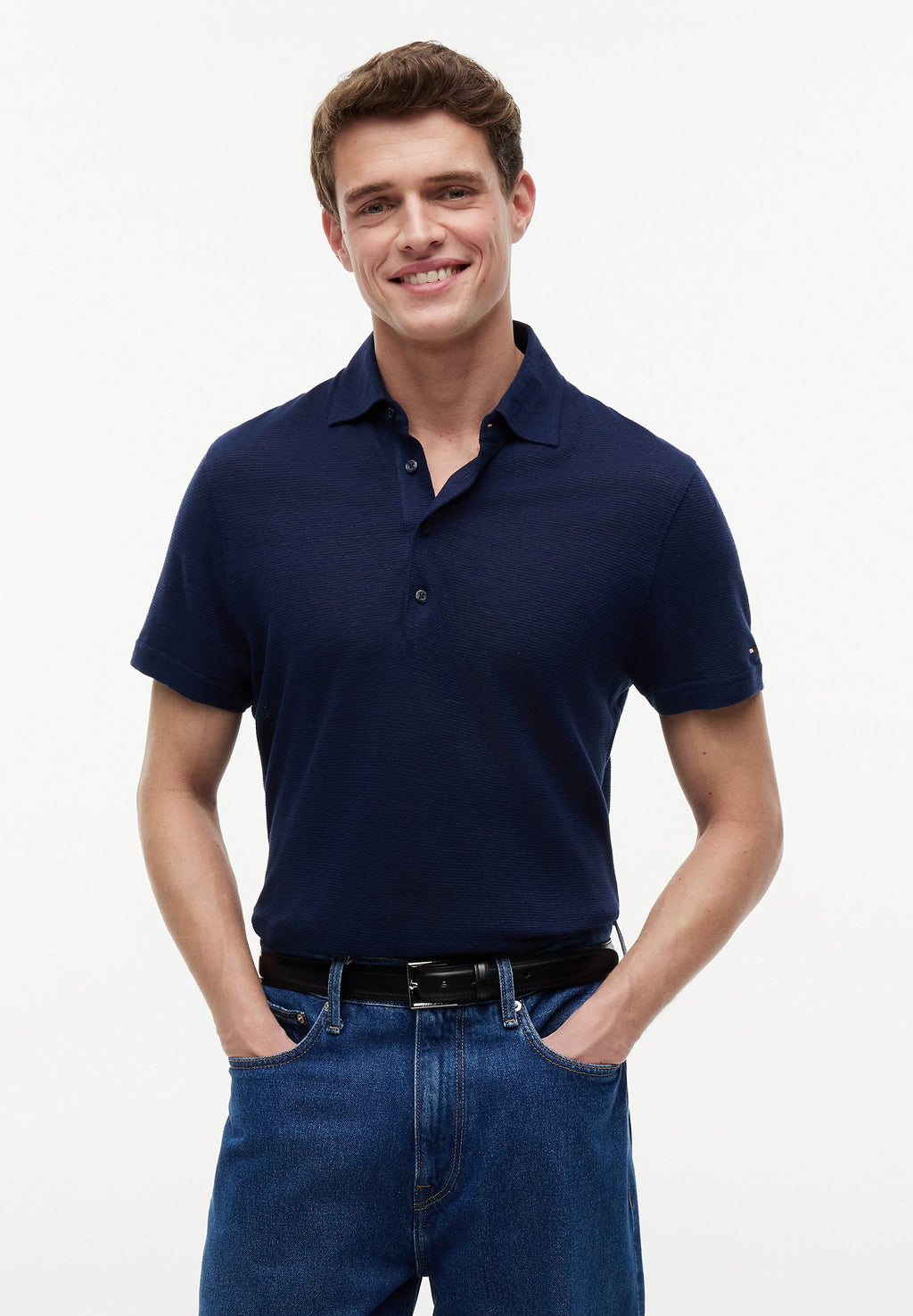 REGULAR FIT  Media 3