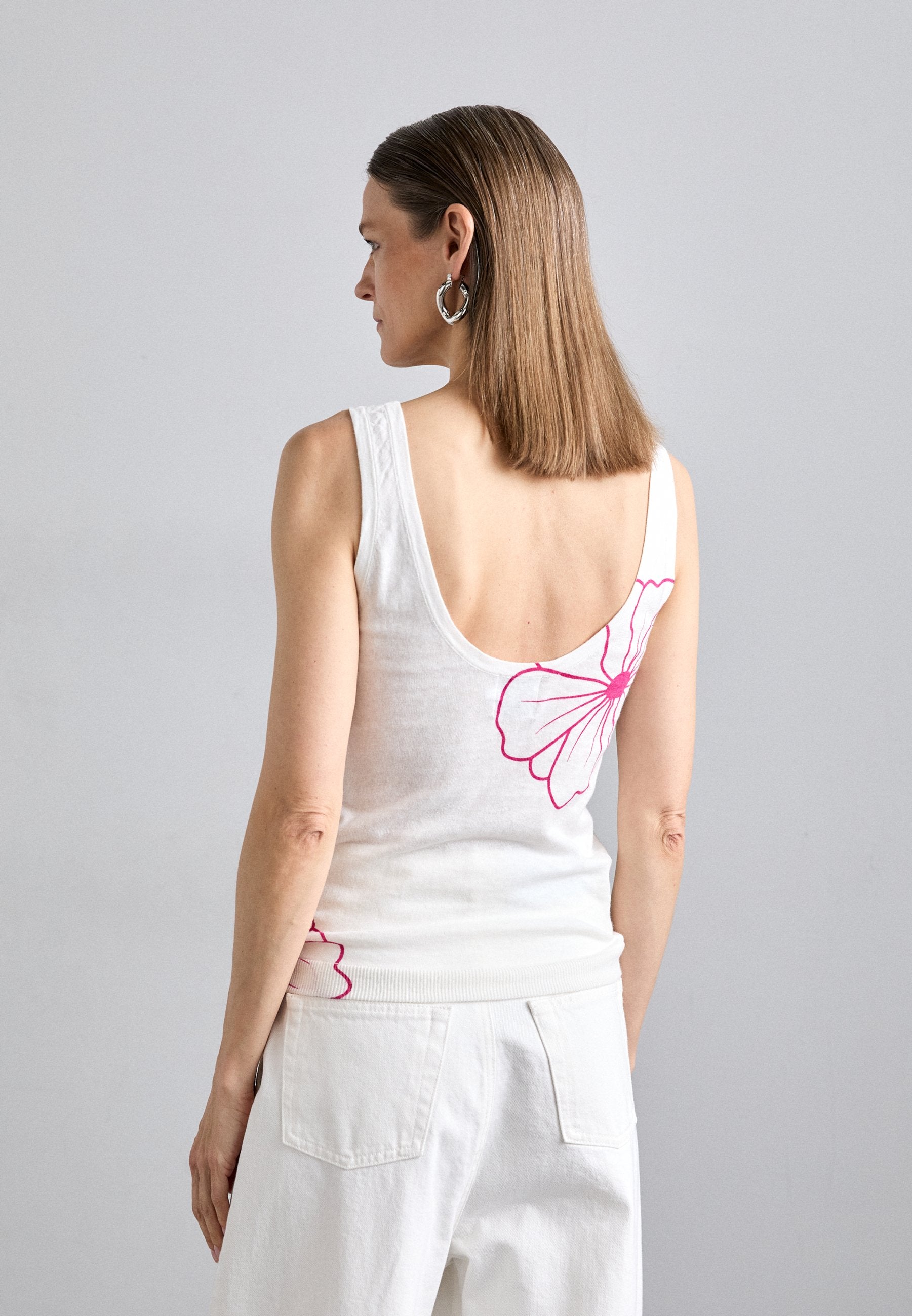 KNITID FLORAL TANK