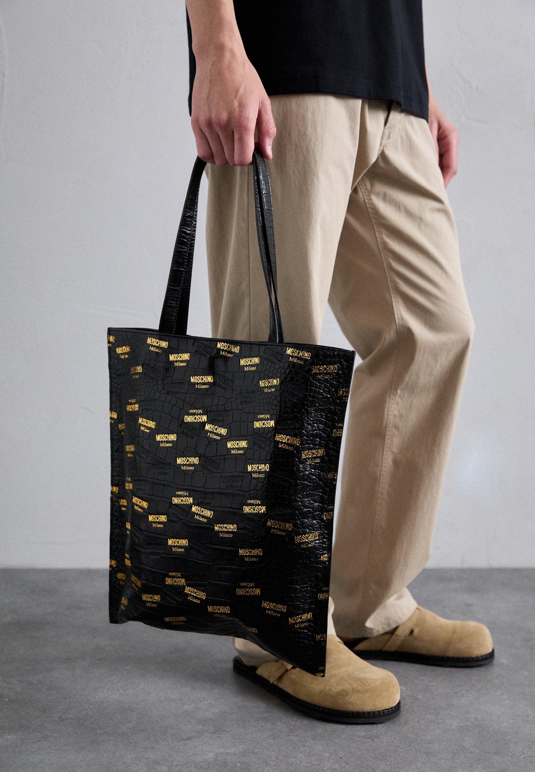 MOSCHINO ALL OVER STAMPS