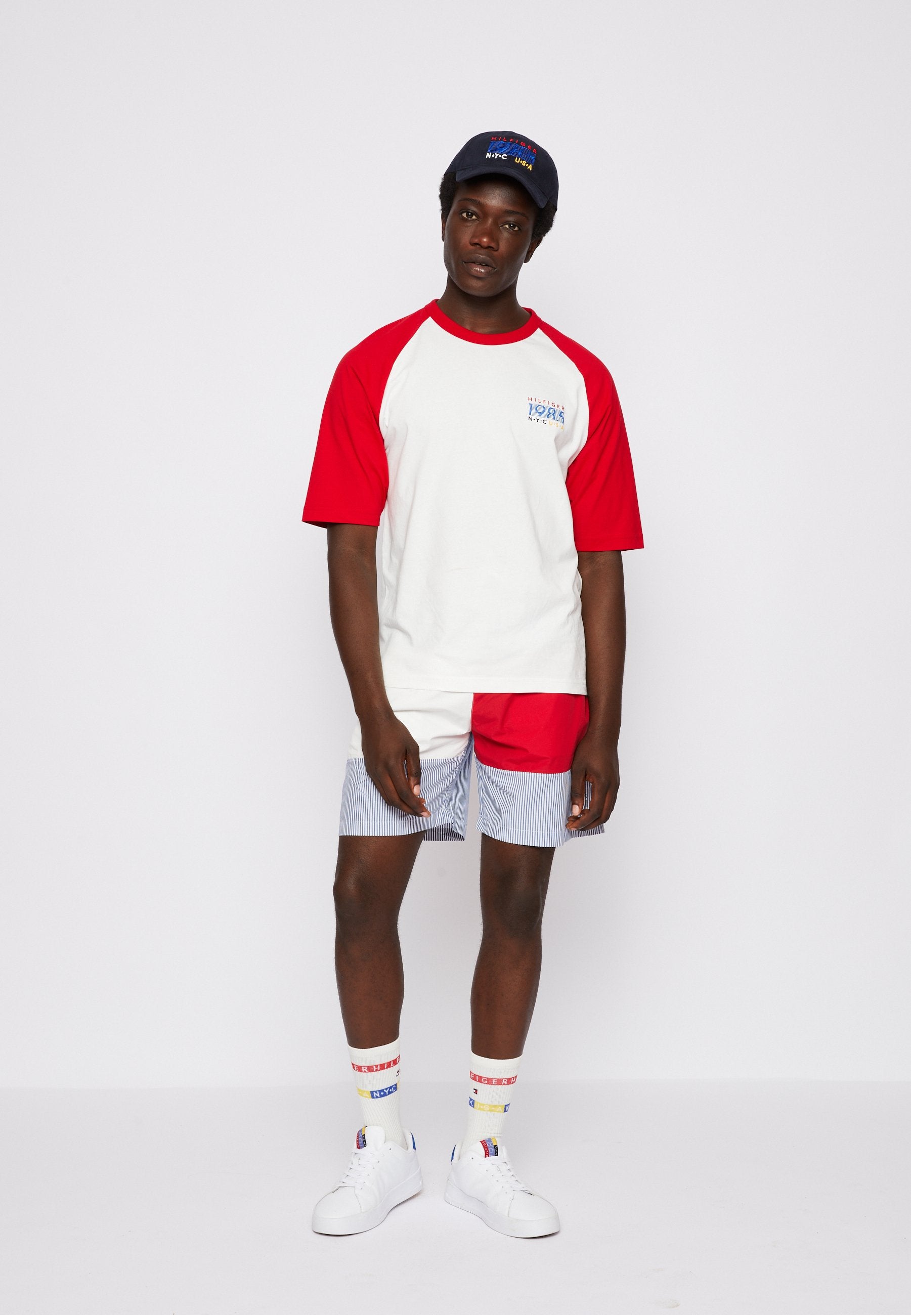EXCLUSIVE HILFIGER TEAM KIT Media 2