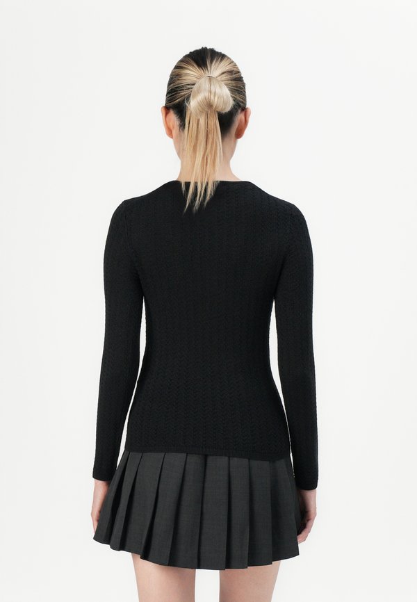 Selected SLFNAJA TIGHT O NECK