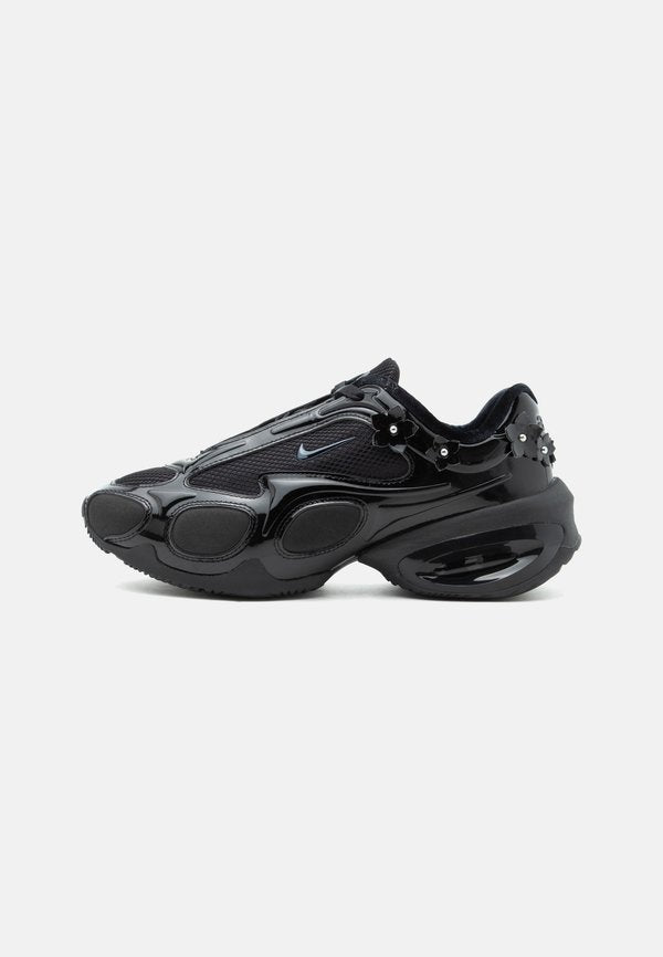 Nike Sportswear AIR MAX MUSE SE - Trainers - black/metallic silver-coloured