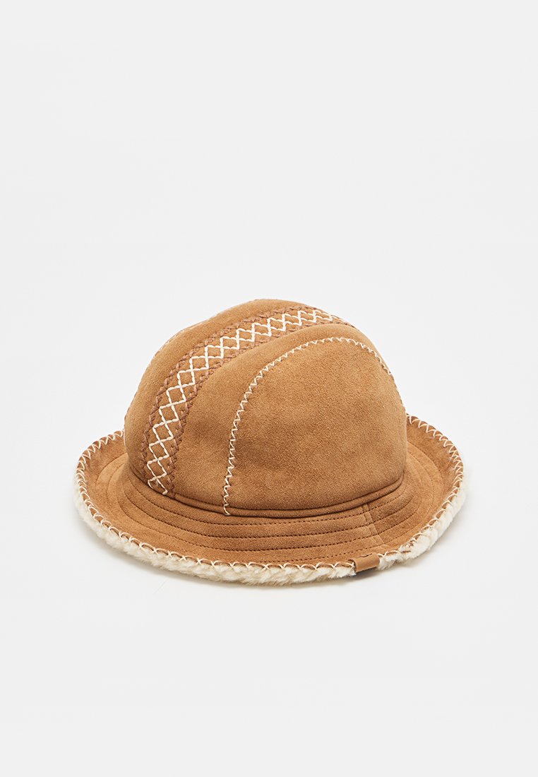 UGG ATHERSON