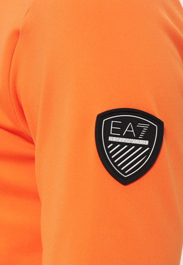 EA7 Emporio Armani