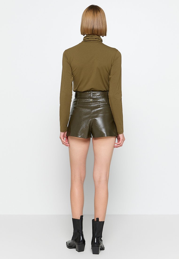 TWINSET