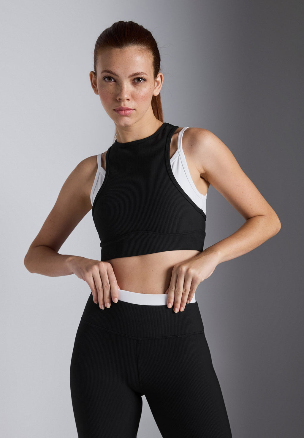 Even&Odd active DOUBLE LAYER SLEEVELESS CONTRAST TOP
