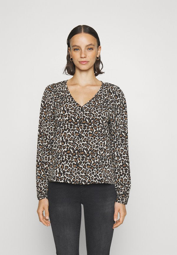 Vero Moda Petite VMNAJA V-NECK PLEAT