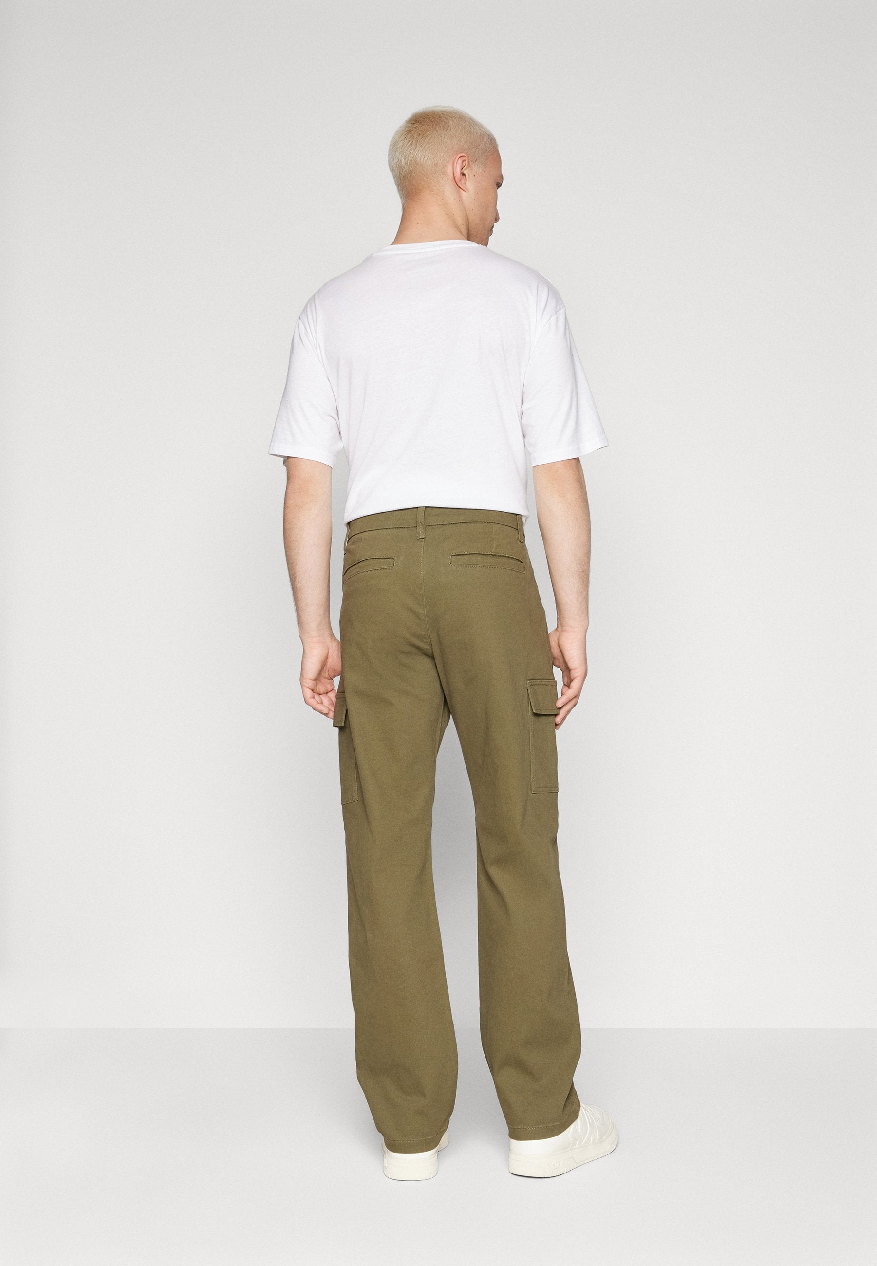 ONSEDGE LIFE PANT Media 4