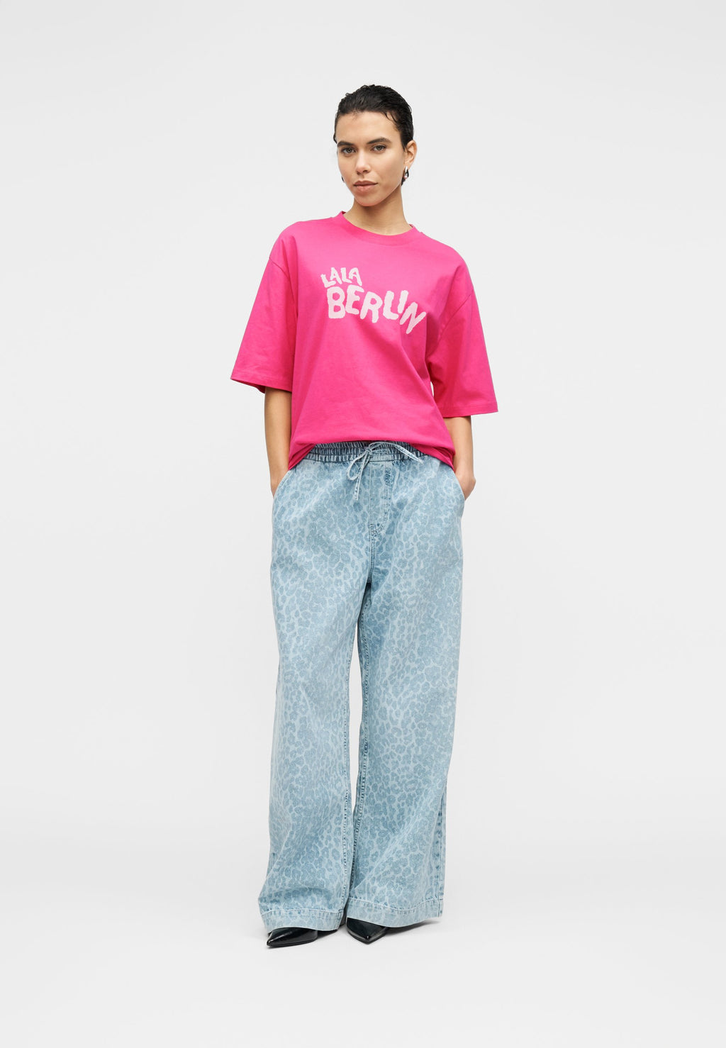 lala Berlin TRAVIS