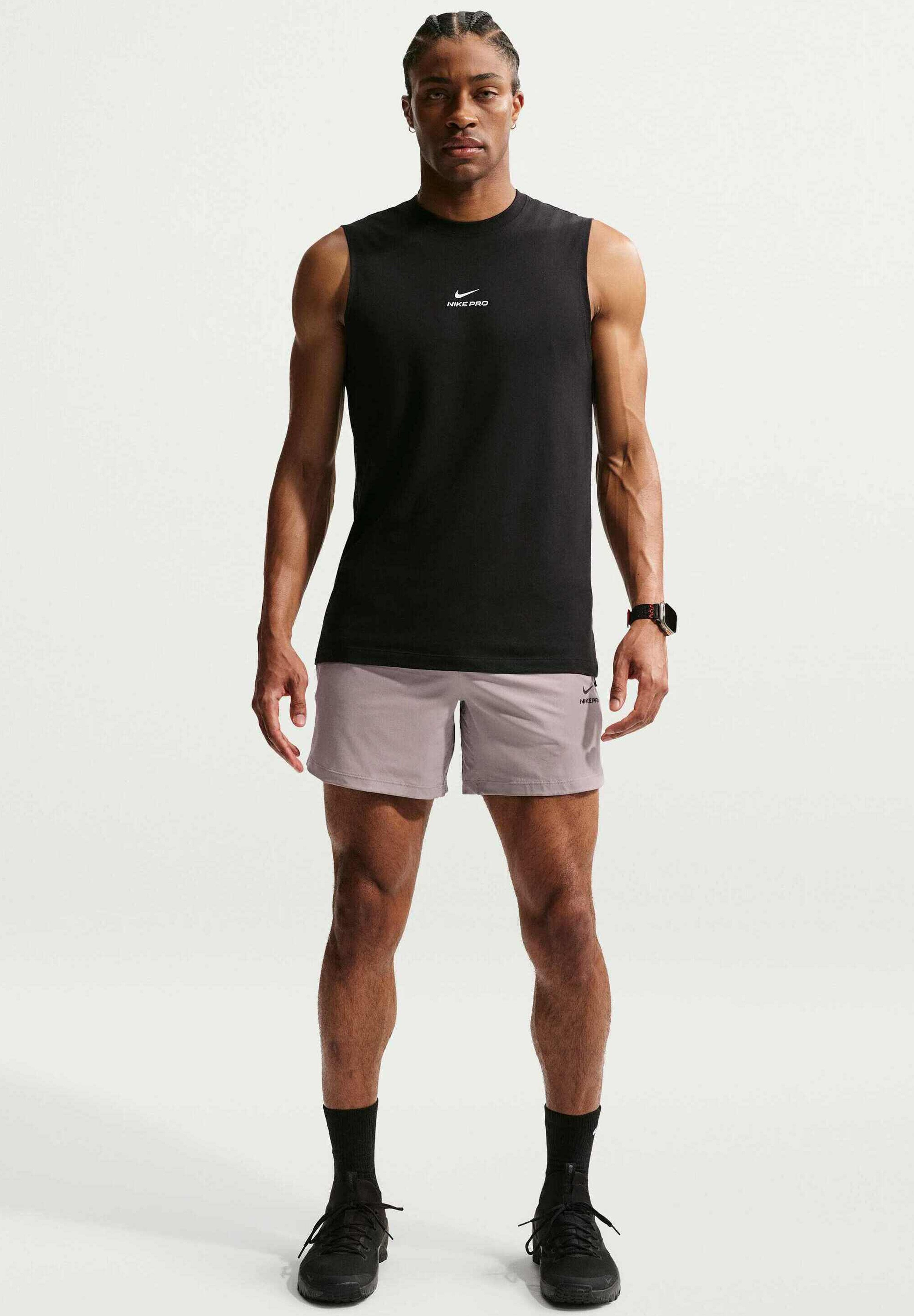 Nike Performance SHORT