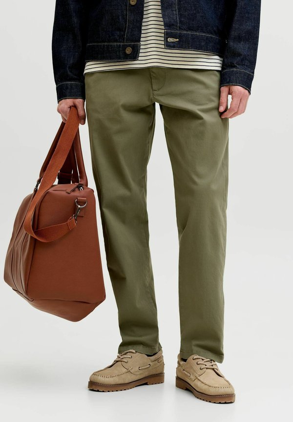 Jack & Jones Chino Relaxed Fit - Chinos - deep lichen green