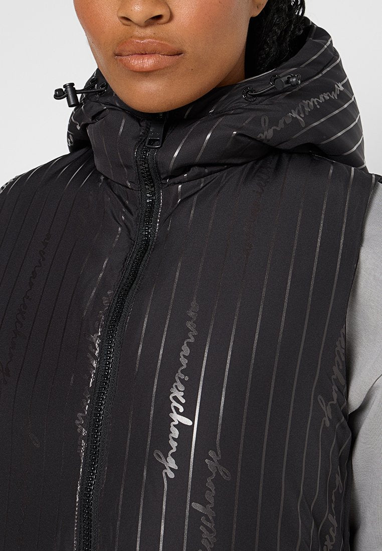 Armani Exchange Weste Media 5