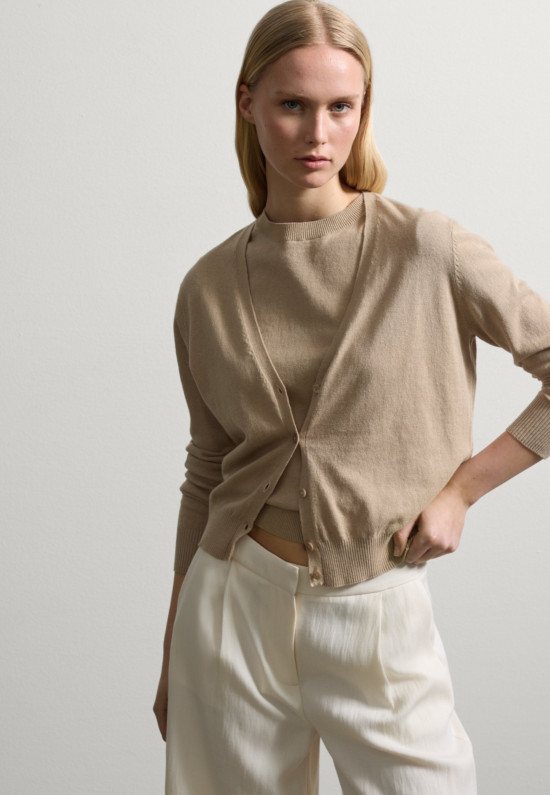 Stefanel WITH V NECK.