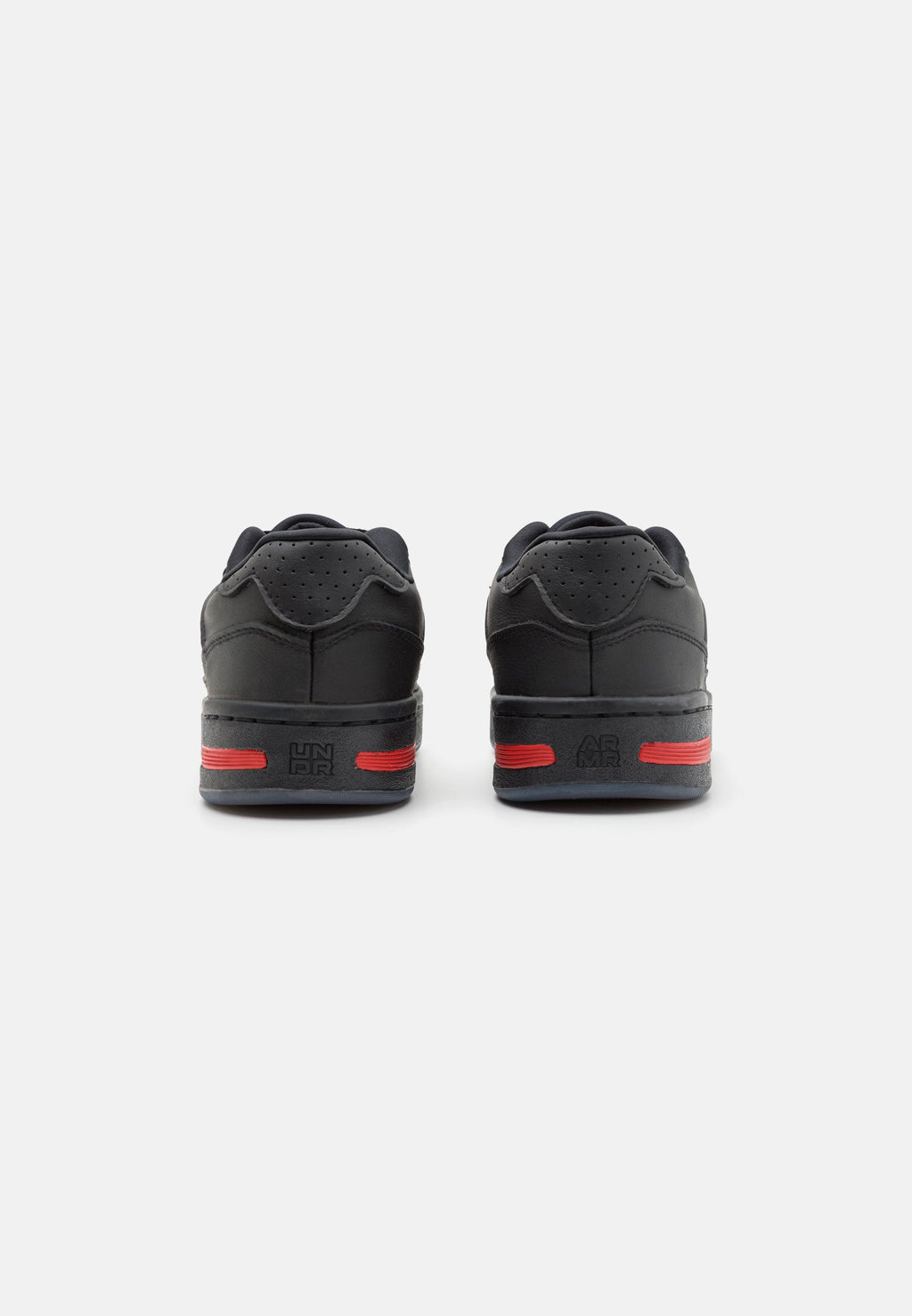 Under Armour COURT 96
