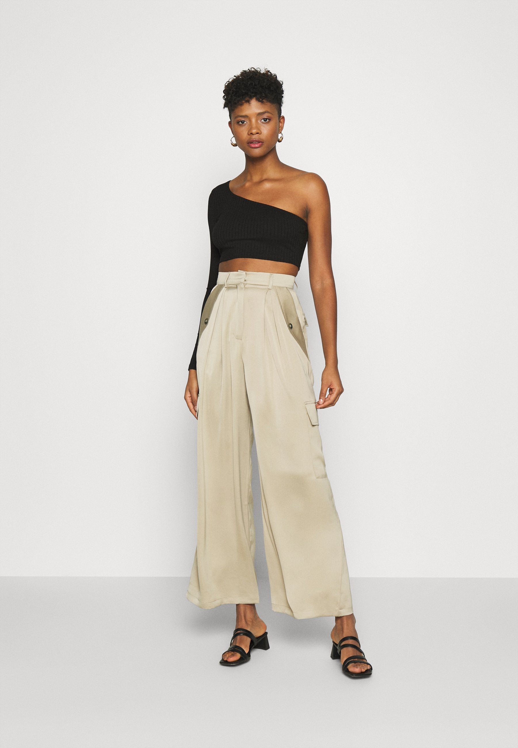 Glamorous CROP ASYMMETRIC ONE SLEEVE 2 PACK