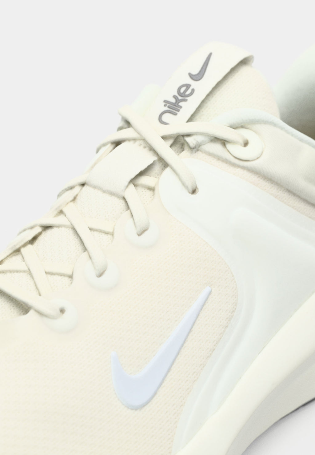 Nike Performance IN SEASON TR 14