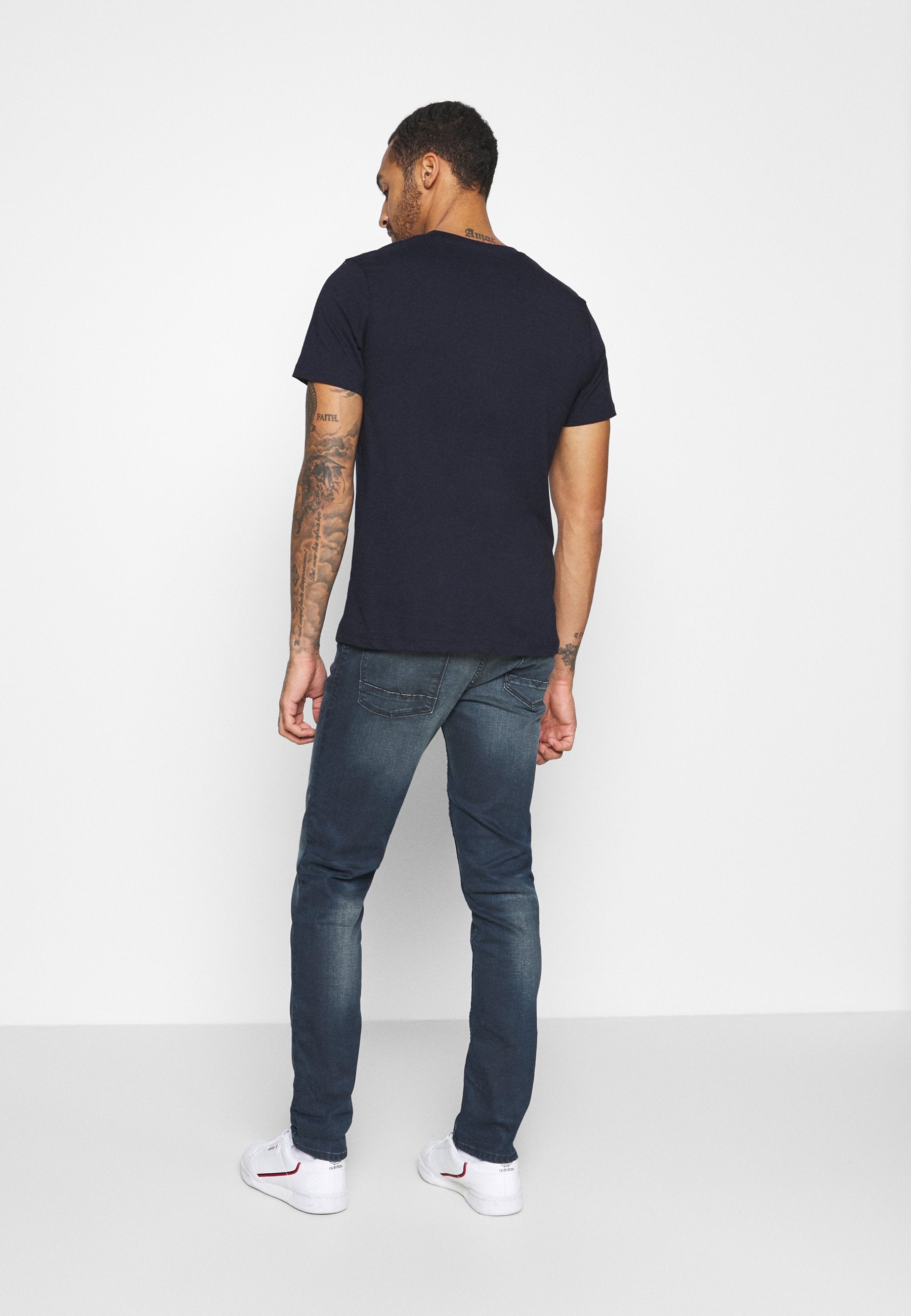 BHTWISTER SLIM FIT DENIM Media 4