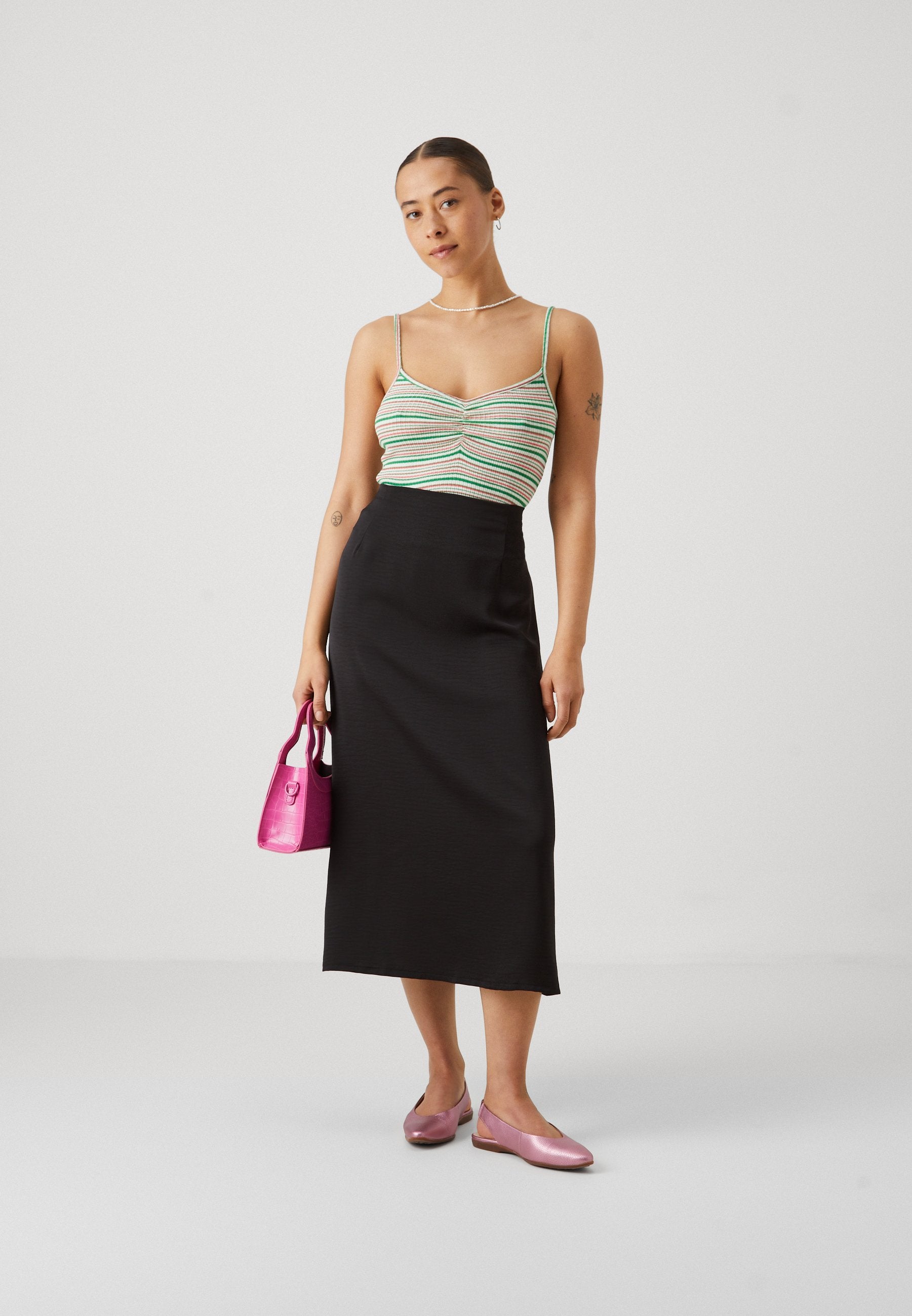 ONLEMY MAYA SKIRT LIFE Media 2