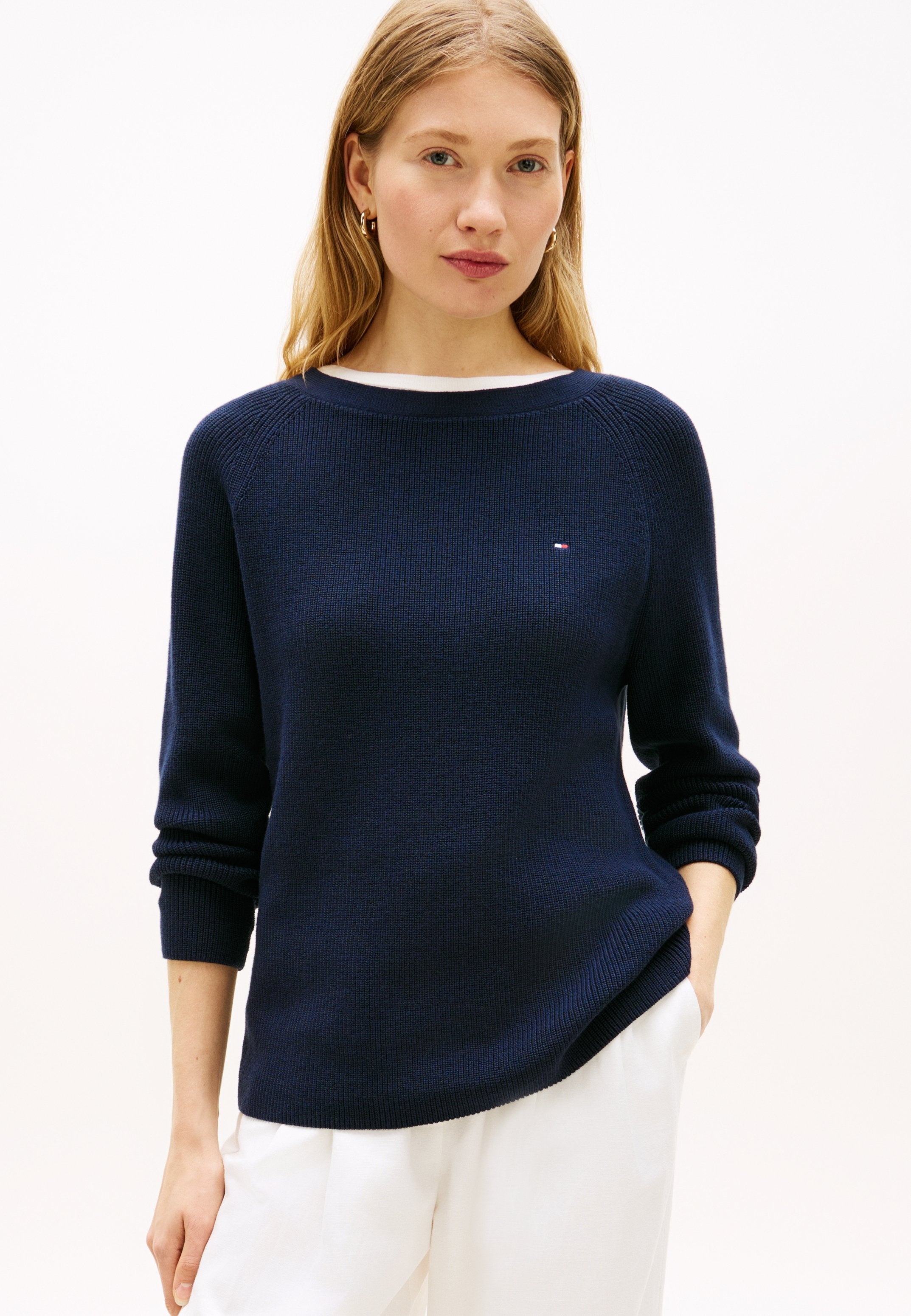 FINE KNIT BOAT NECK JUMPER Media 3