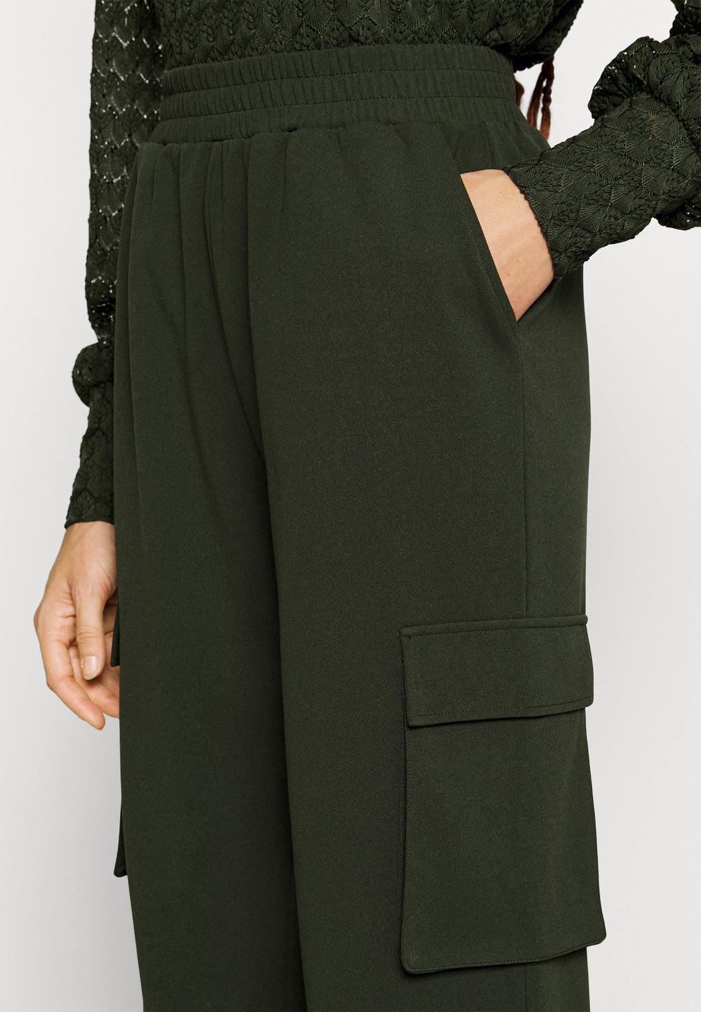 ONLOLA PANT  Media 5
