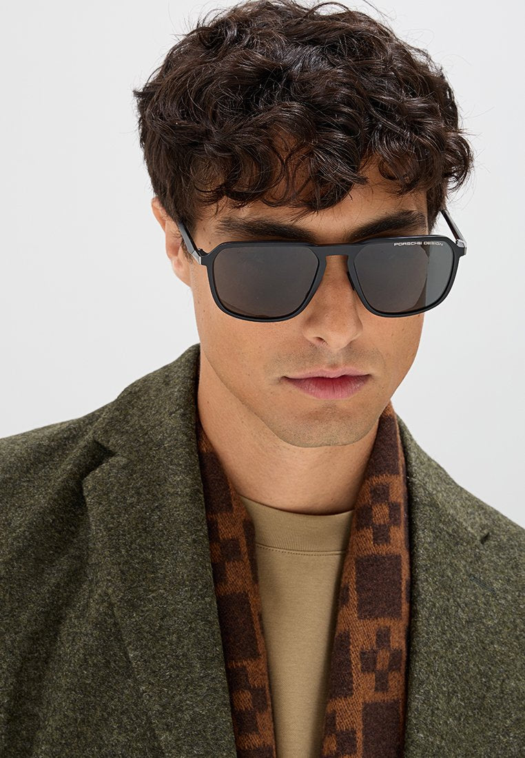 Porsche Design P8961