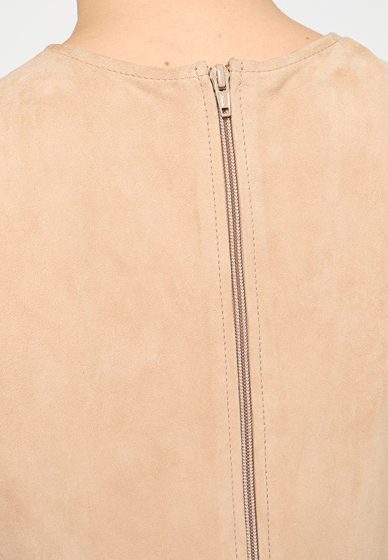 MOSCHINO JEANS