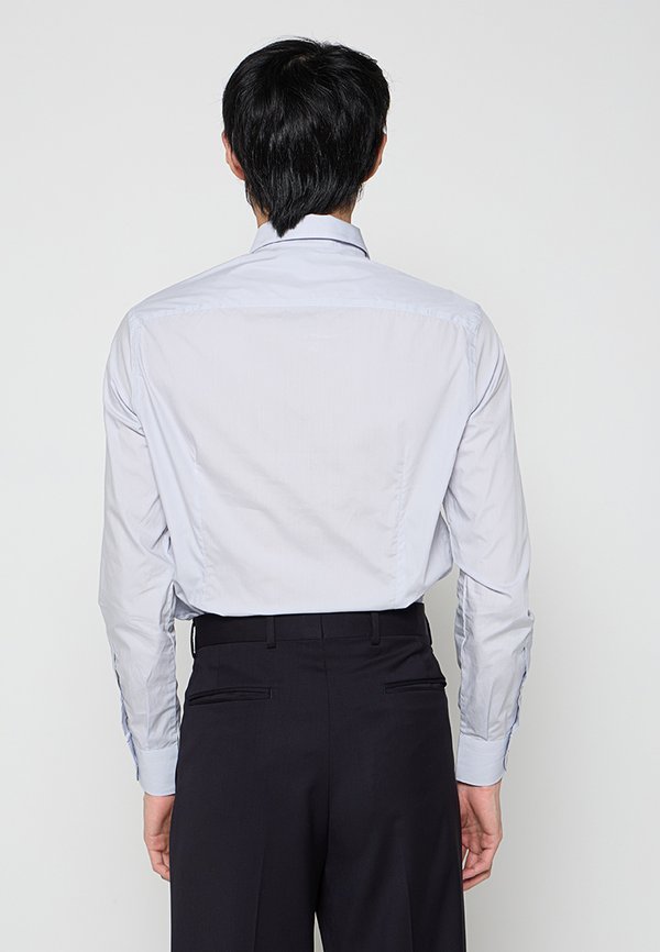Emporio Armani REGULAR FIT