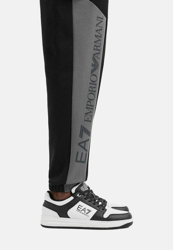 EA7 Emporio Armani