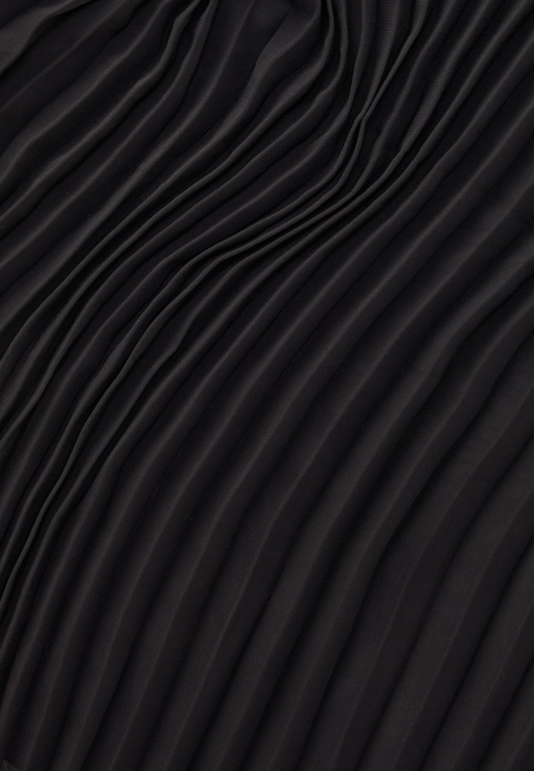 SCRIPT SCARF Media 2