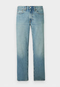 Hellblaue Denim-Jeans mit geradem Schnitt, sichtbaren Nähten und einem verblassten Muster. Verfügt über einen Knopfverschluss und fünf Taschen.