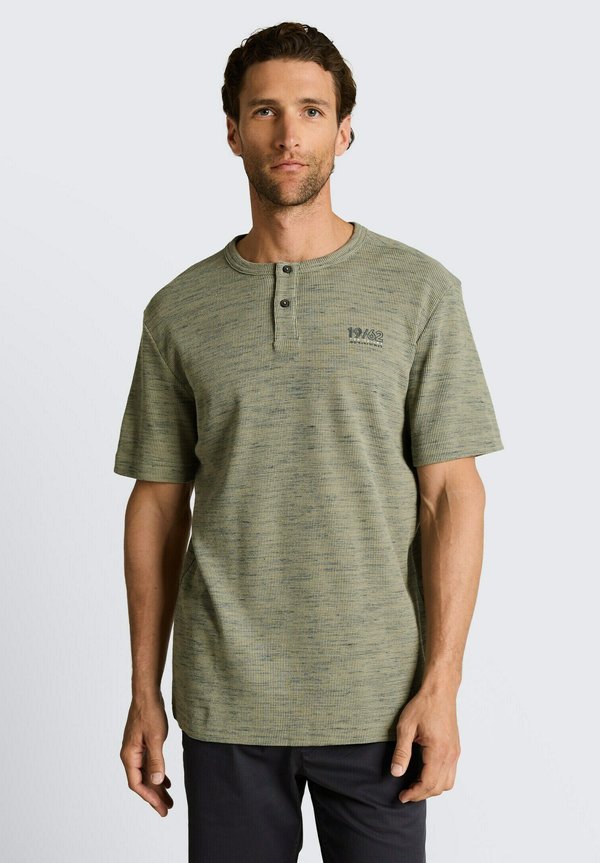 TOM TAILOR HENLEY IN MELANGE OPTIK - Print T-shirt - olive grey waffle inject