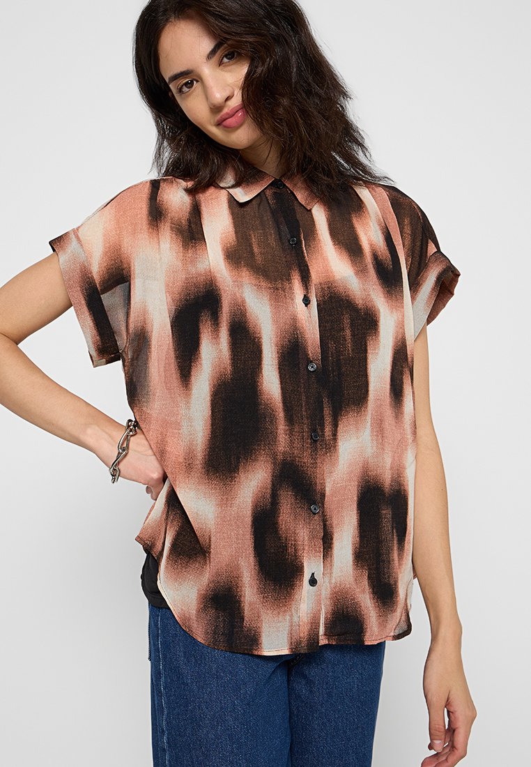 DKNY