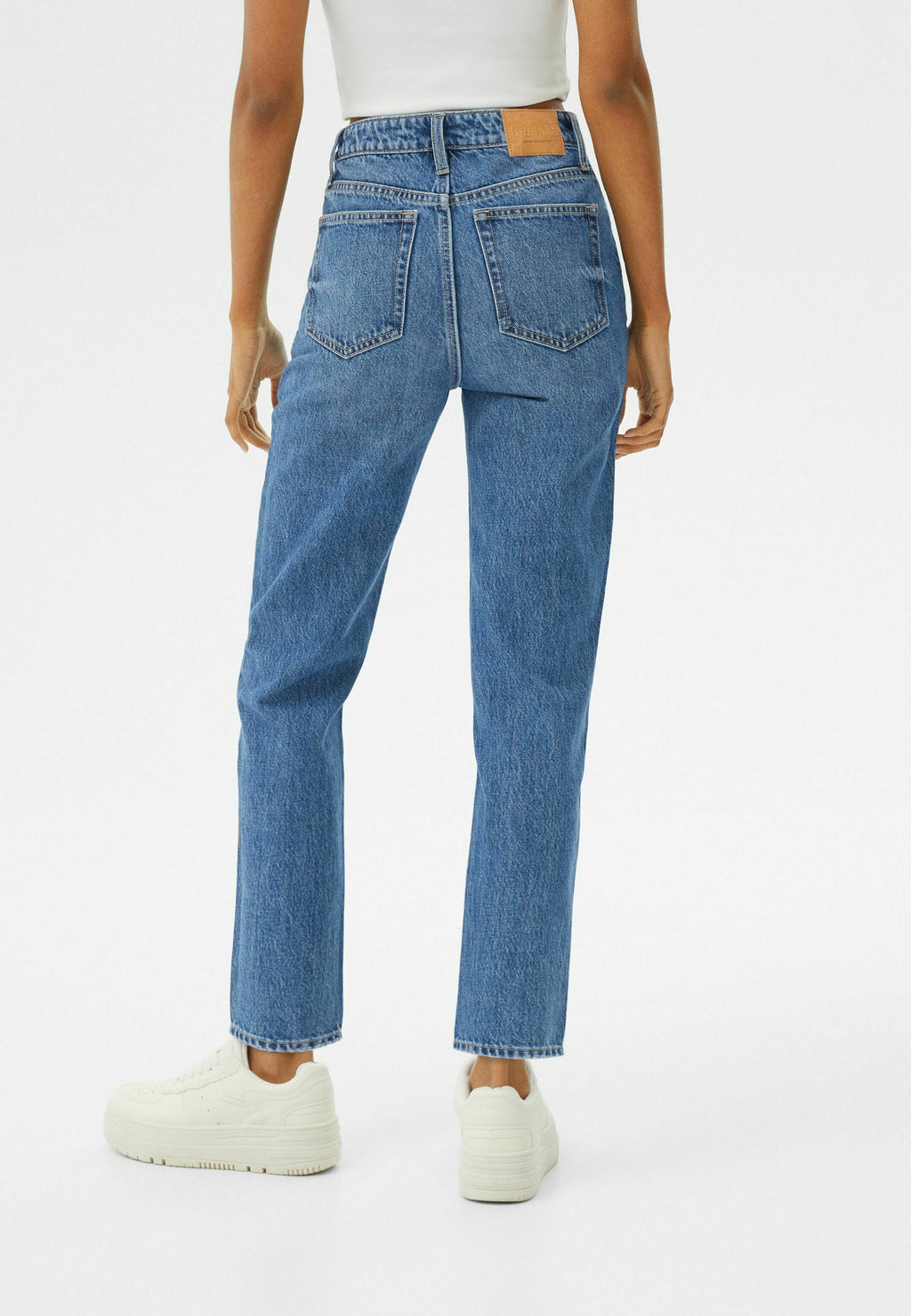 Bershka MOM