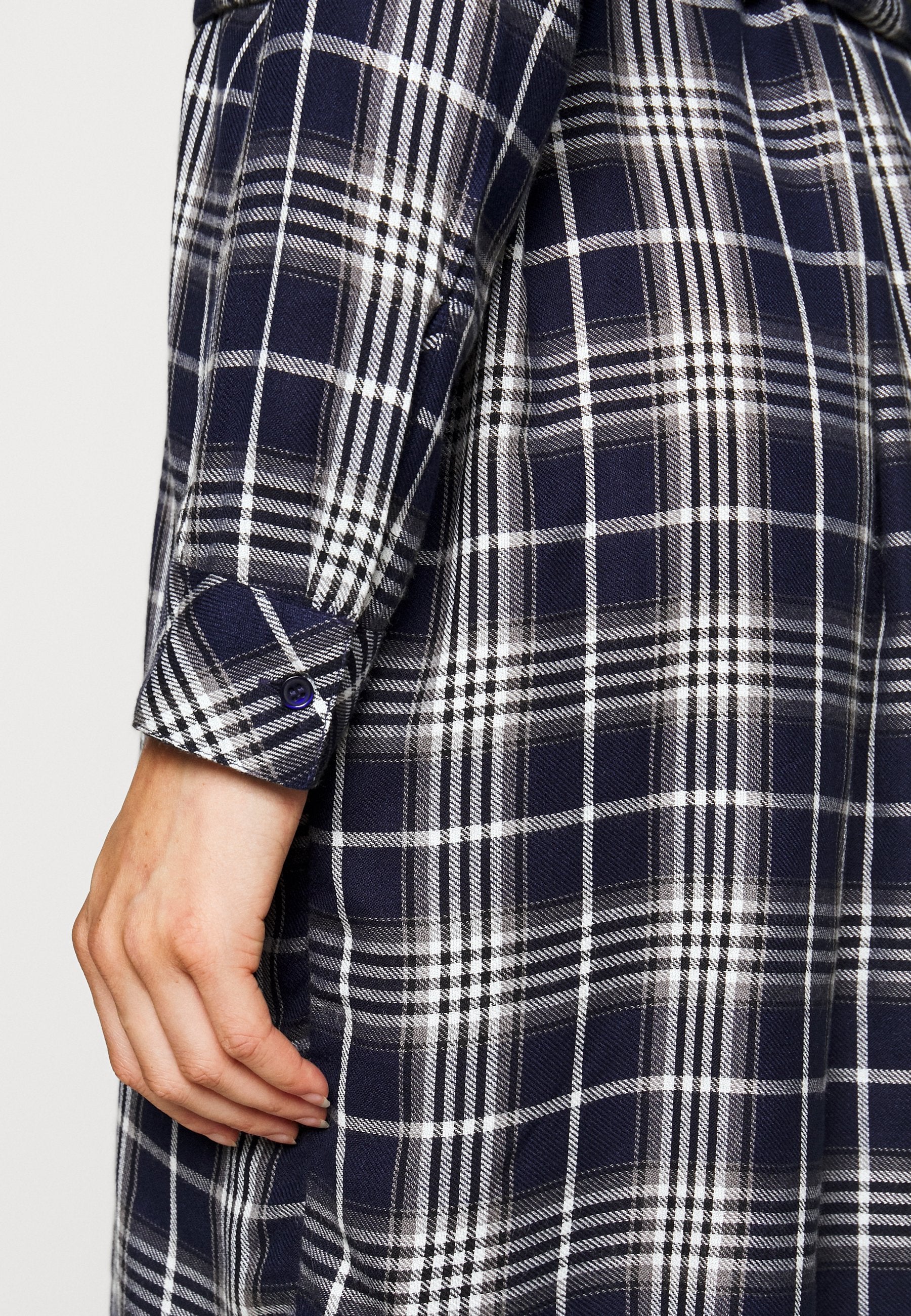 ONLRILEY LIFE DRESS Media 5