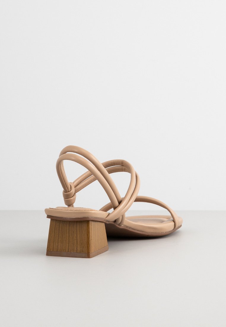 Steve Madden ENSURE