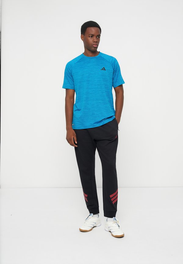 adidas Performance TECH ESSENTIALS WORKOUT