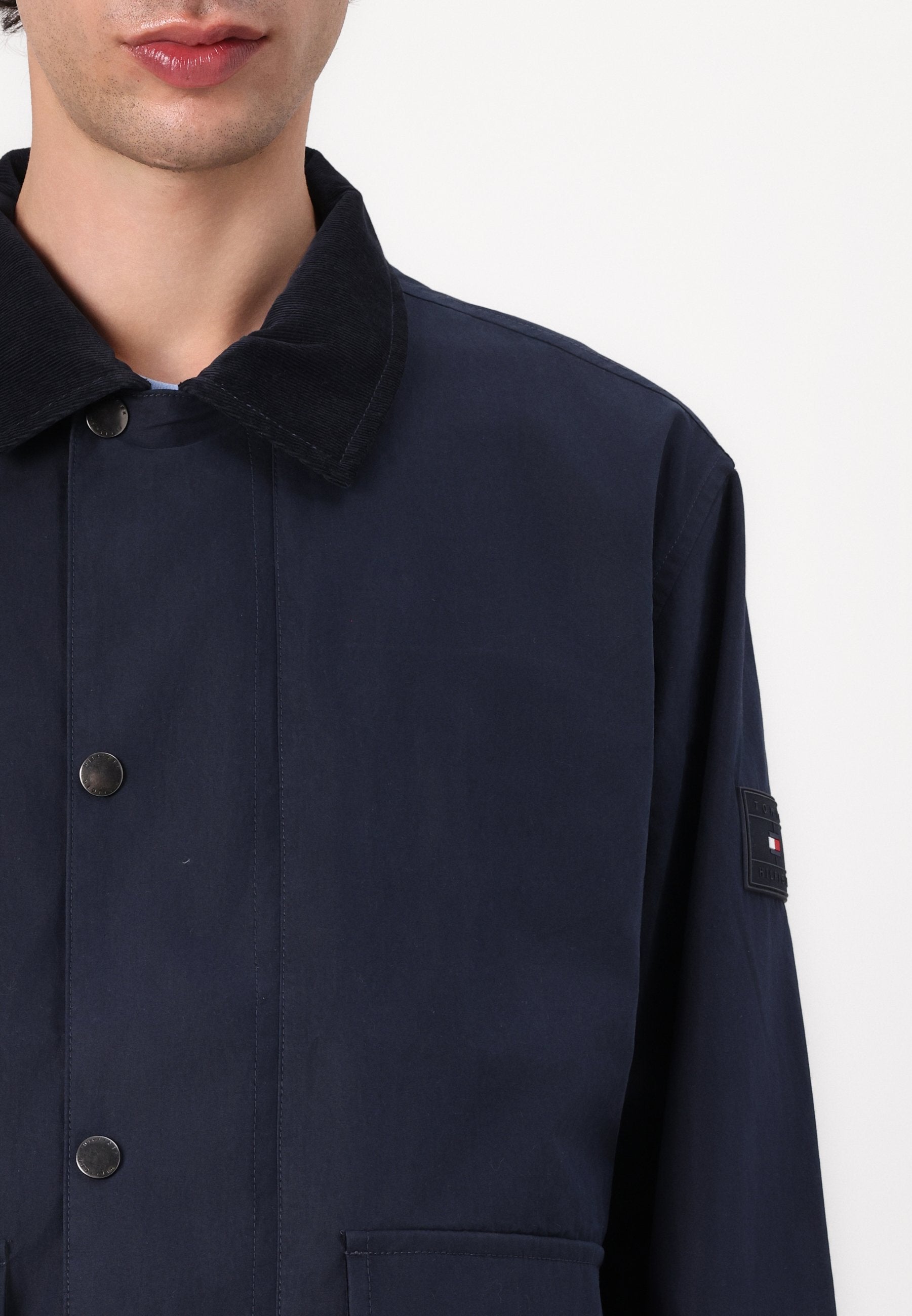 SHORT WALKING JACKET Media 6