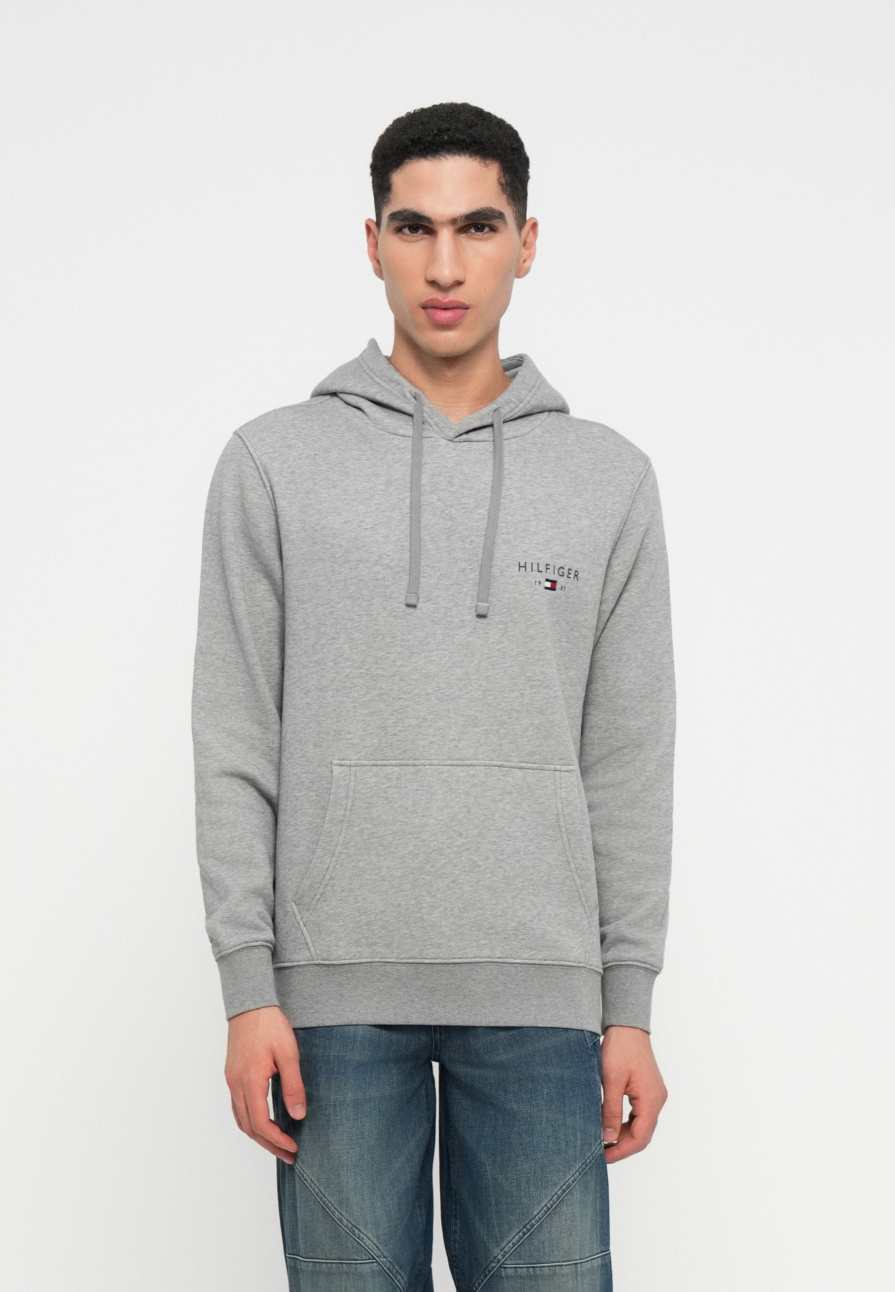 BRAND LOVE SMALL HOODIE Media 3